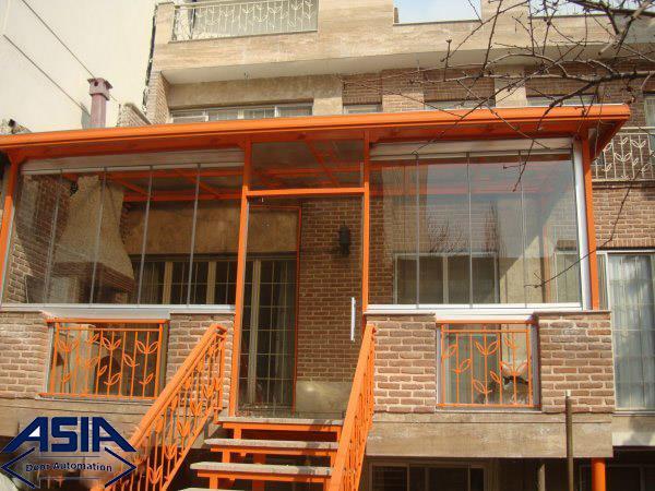 پوشاندن بالکن با پلی کربنات؛ قیمت، انواع ورق و روش نصب